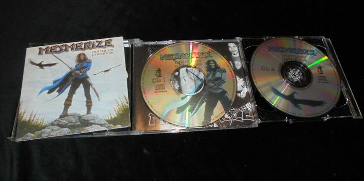 2000 Mesmerize - Vultures Paradise - Photos.jpg