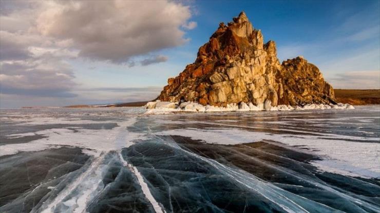 Rosja na zdjęciach - Jezioro Bajkał.jpg